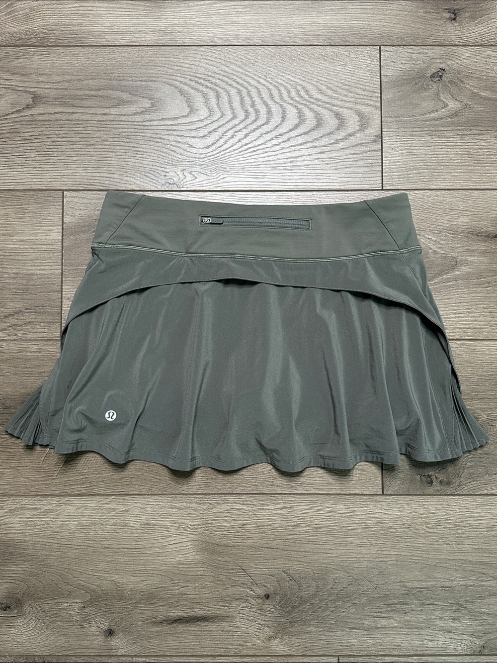 Lululemon Play Off The Pleats Mid Rise Tennis Running Skirt Skort 13" Sage 8